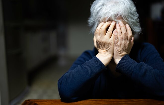 「なんで私を一人にするの」いつも笑顔の80代の母、通い介護の娘に子どものように泣き出した「あるひと言」