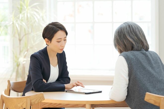 「高いのにお得に感じる」。必ずしも合理的とは言えないが「日本人が保険好きになった」必然の理由