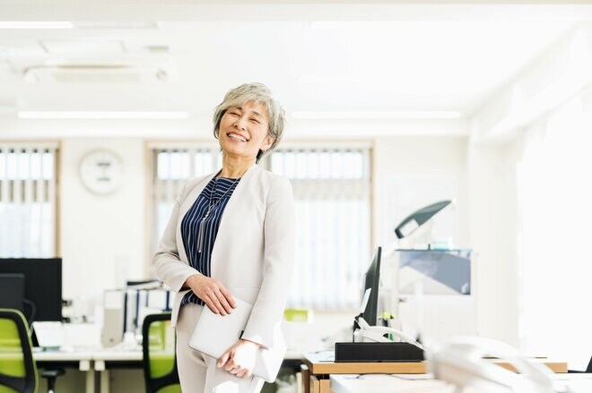 いつから? 公務員と民間企業の定年年齢が逆転?