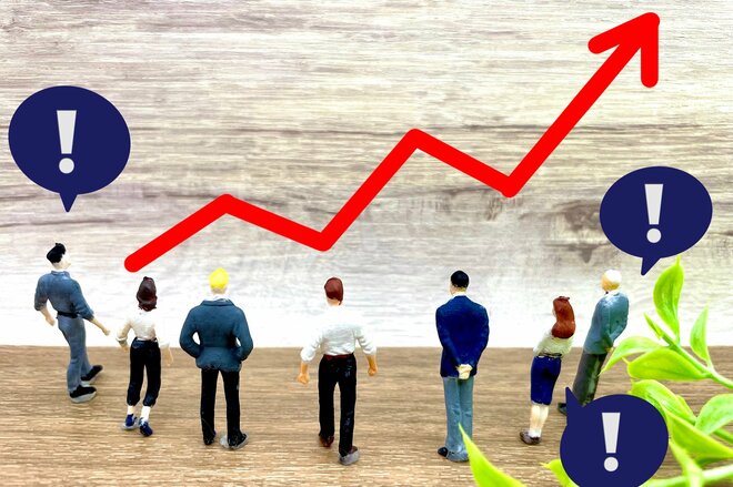 「米ドル建て定期預金」の利率が年0.01％→5.30％に急上昇…一体なぜ？