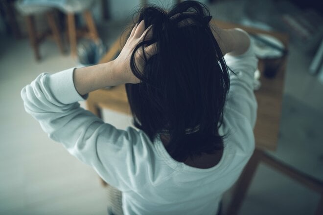 「何これ?」偶然見たハイスぺ彼氏のカード明細書に驚愕…深まる疑念