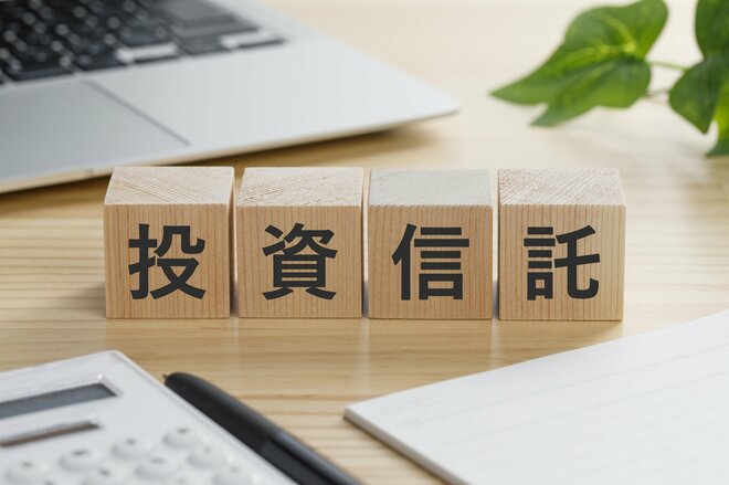 トランプ関税ショックで相場急落も、「何もしない」と回答した投資信託保有者の割合とその戦略的「理由」とは？