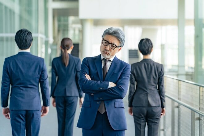 「年金がもらえるまで働くしかない」という常識はもう古い？ 人生の幸福度を大きく上げる「引き際」の選び方