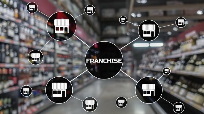 神戸物産の「業スー」激安でも高利益率の理由と焼き肉チェーンに賭ける期待