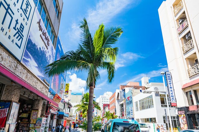 沖縄県民はなぜ低所得？ 全国最低…追い打ちかける国の「制度改正」