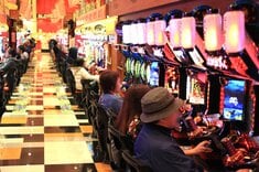 Finasee マネーの人間ドラマ編集班