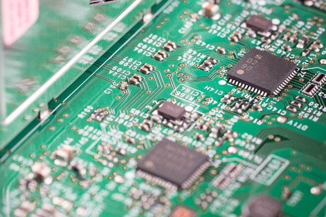 エヌビディア好決算でV字回復の期待かかる半導体株、米国半導体30銘柄に投資の「SOX指数」ファンドの魅力と注意点とは!?