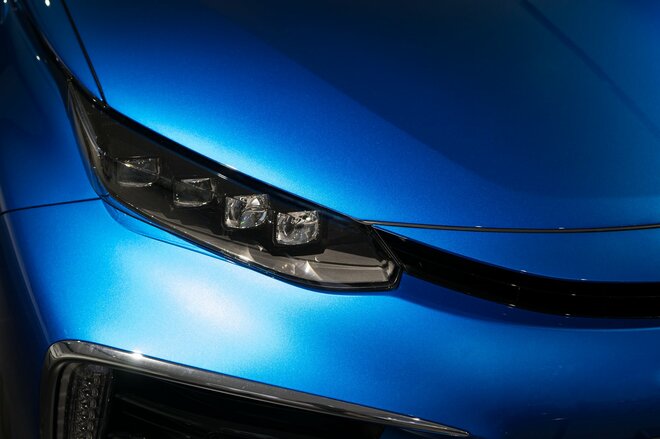 出遅れた日本のEVは変われるか？ トヨタ社長交代で透けるクルマの未来