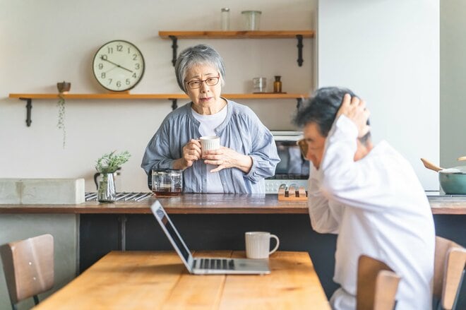 「保証人を探すのが大変だから」79歳独身叔母が100万円超え身分支援サービスを契約…甥が発見した契約書の恐ろしい条項