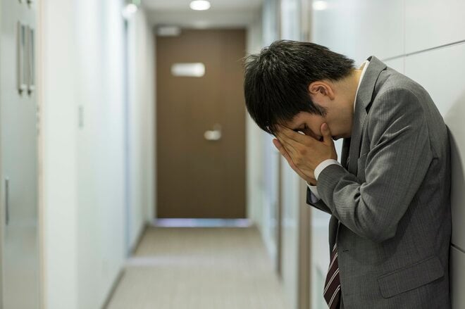 給料少なく「副業やりたい」…会社員が“億の資産”夢見て借金地獄に