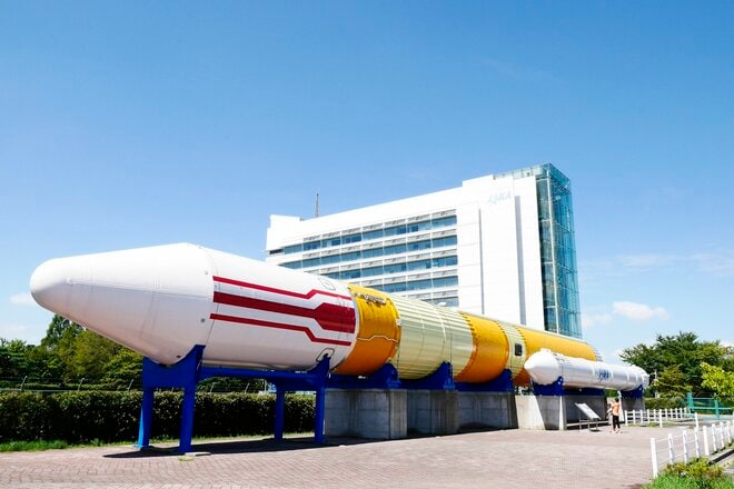 国産ロケットはなぜ飛ばない？日本の宇宙産業が世界に出遅れる理由