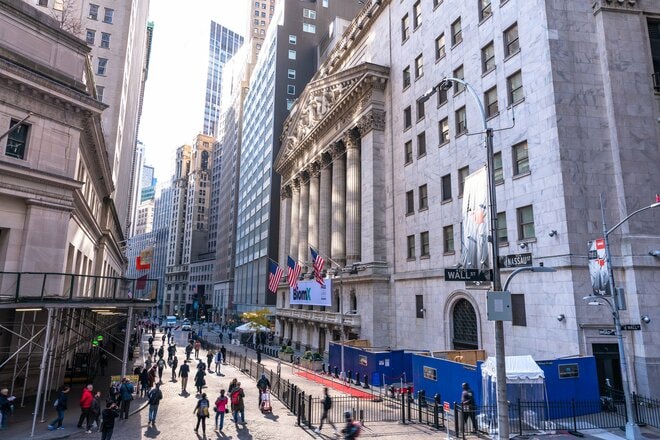 かつて世界三大市場と言われた日本。低下する国際金融競争力の実力は