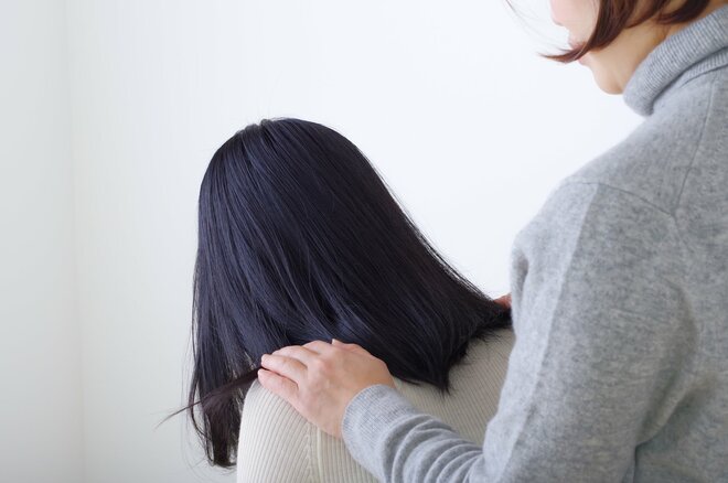 「自分は価値のない人間なのかもしれない」毒母の過干渉に潰された27歳女性…逃げ出した先に待っていた“もう1つの地獄”