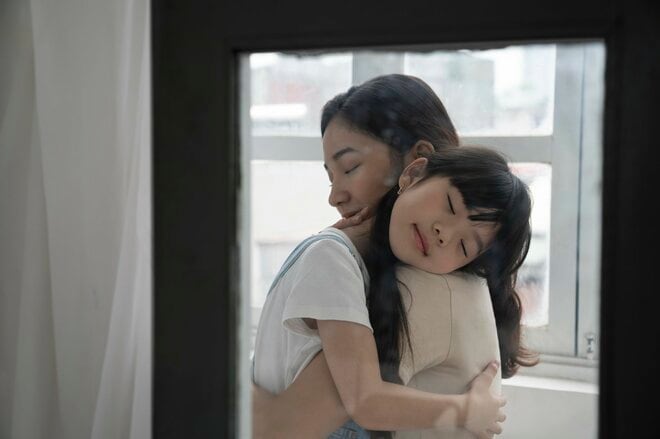 無神経なハロウィンパーティの後、涙して、親子で分け合った「一枚のクッキー」