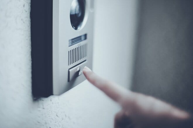 「息子の財産を狙うな！」新居に押し掛け大騒ぎの義母…見かねた40歳夫が下した“究極の決断”