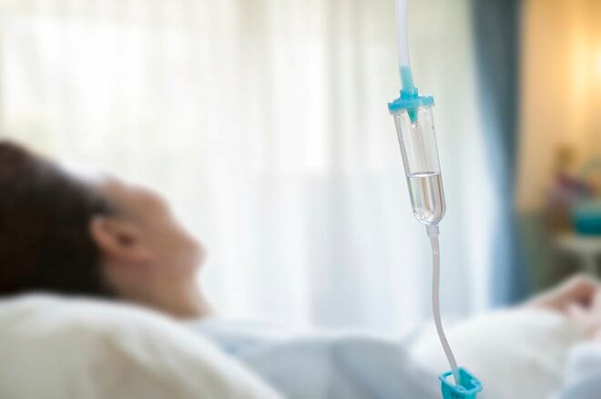 【iDeCo読者体験談】「いつかのための備えは、“今”」実母と義父が突然の病気で相次ぎ入院、40代女性が初めて向き合った資産運用